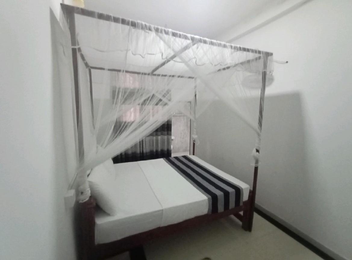 Ray Homestay Udawalawe Exterior photo